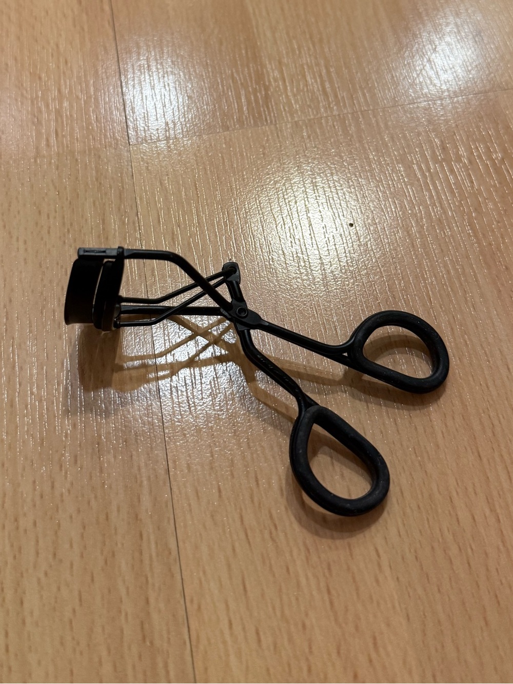 Black Eyelash Curler